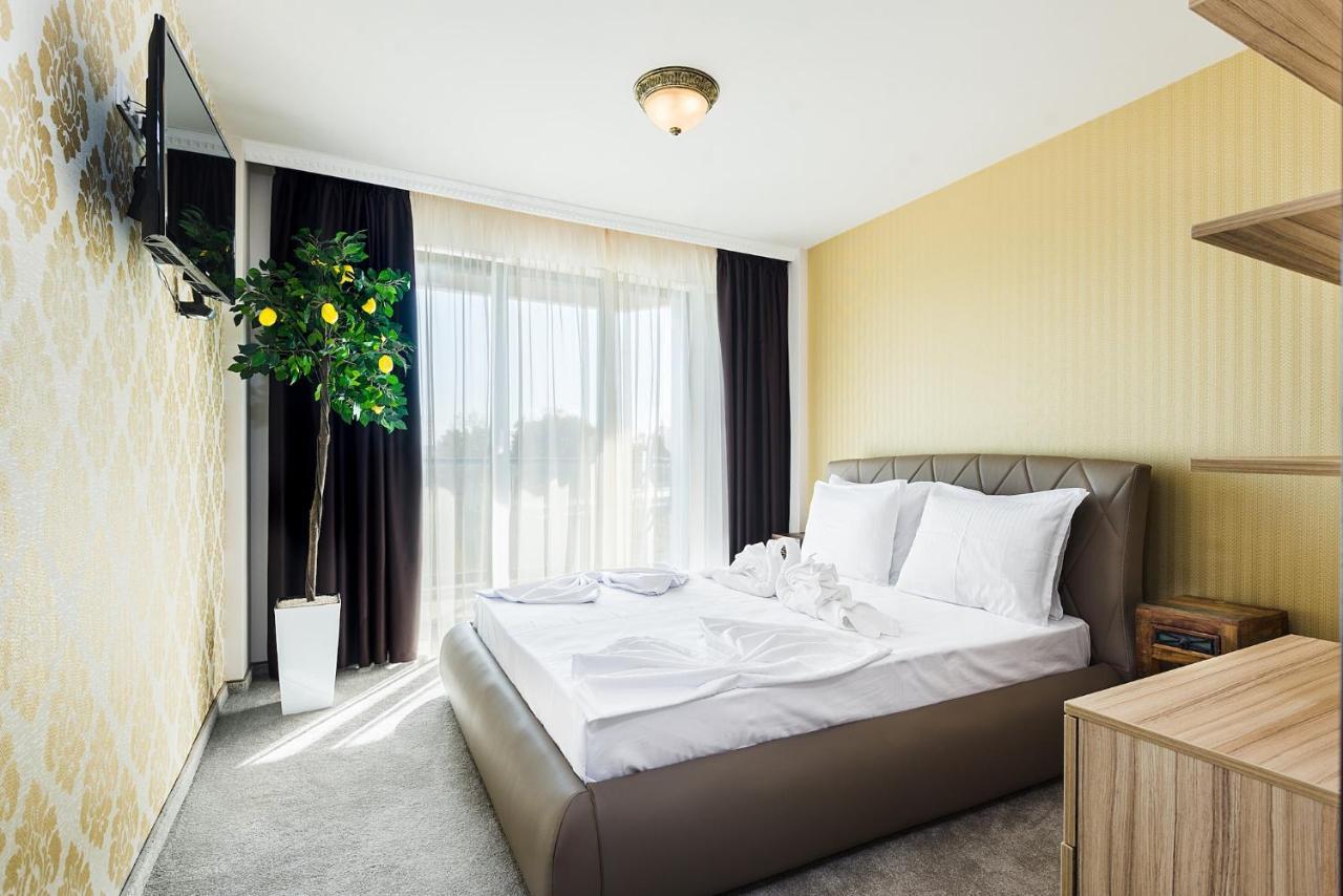 Opu Boutique Hotel Varna Buitenkant foto