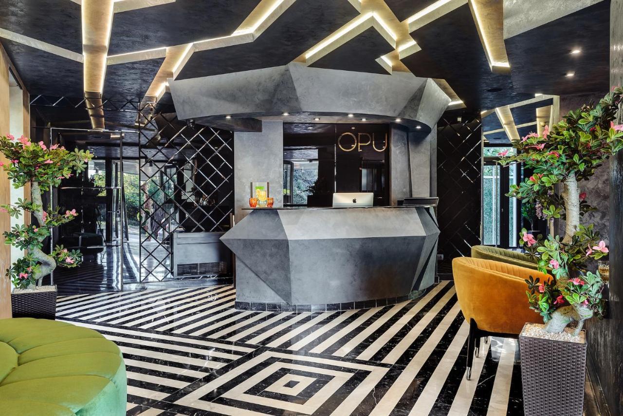 Opu Boutique Hotel Varna Buitenkant foto