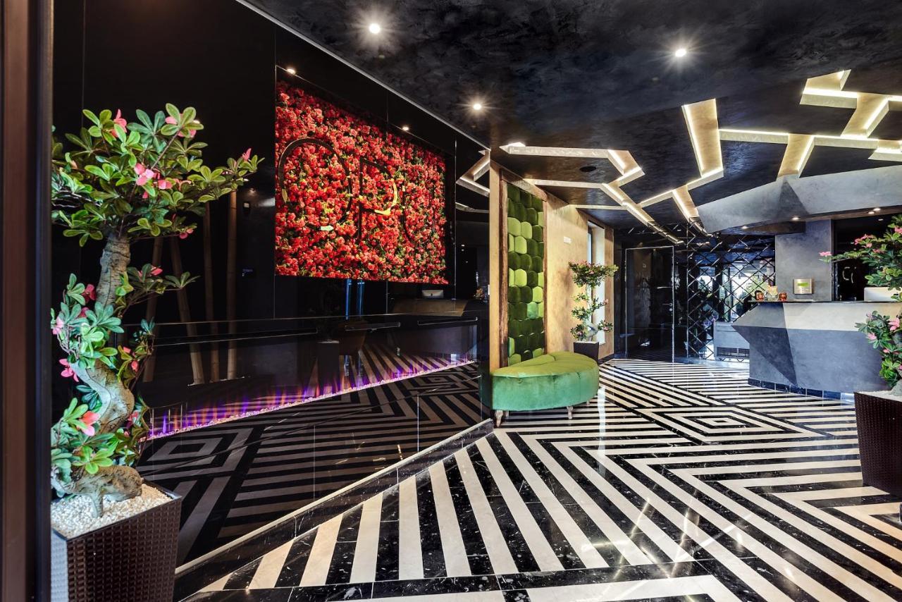 Opu Boutique Hotel Varna Buitenkant foto